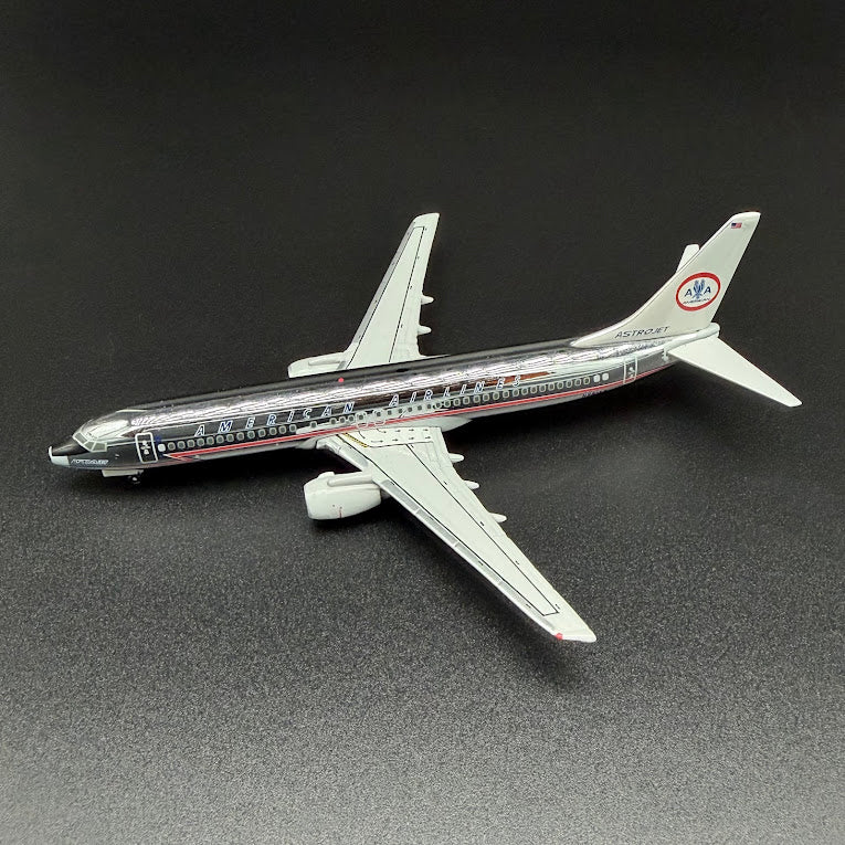 Gemini Jets 1:400 American Airlines Boeing 737-200 N951AA "Astrojet"