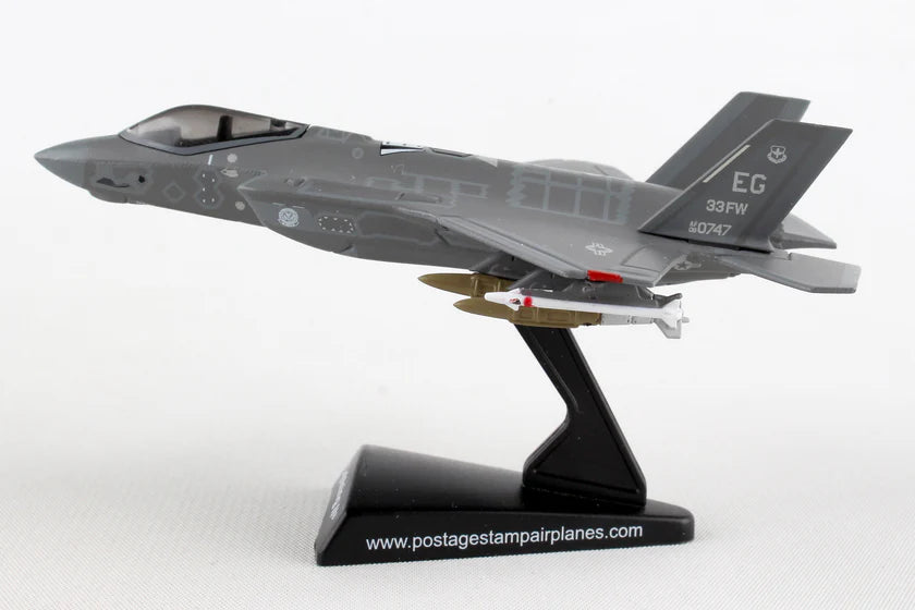 Postage Stamp 1:144 USAF F-35A Lightning II 58th FS PS5602
