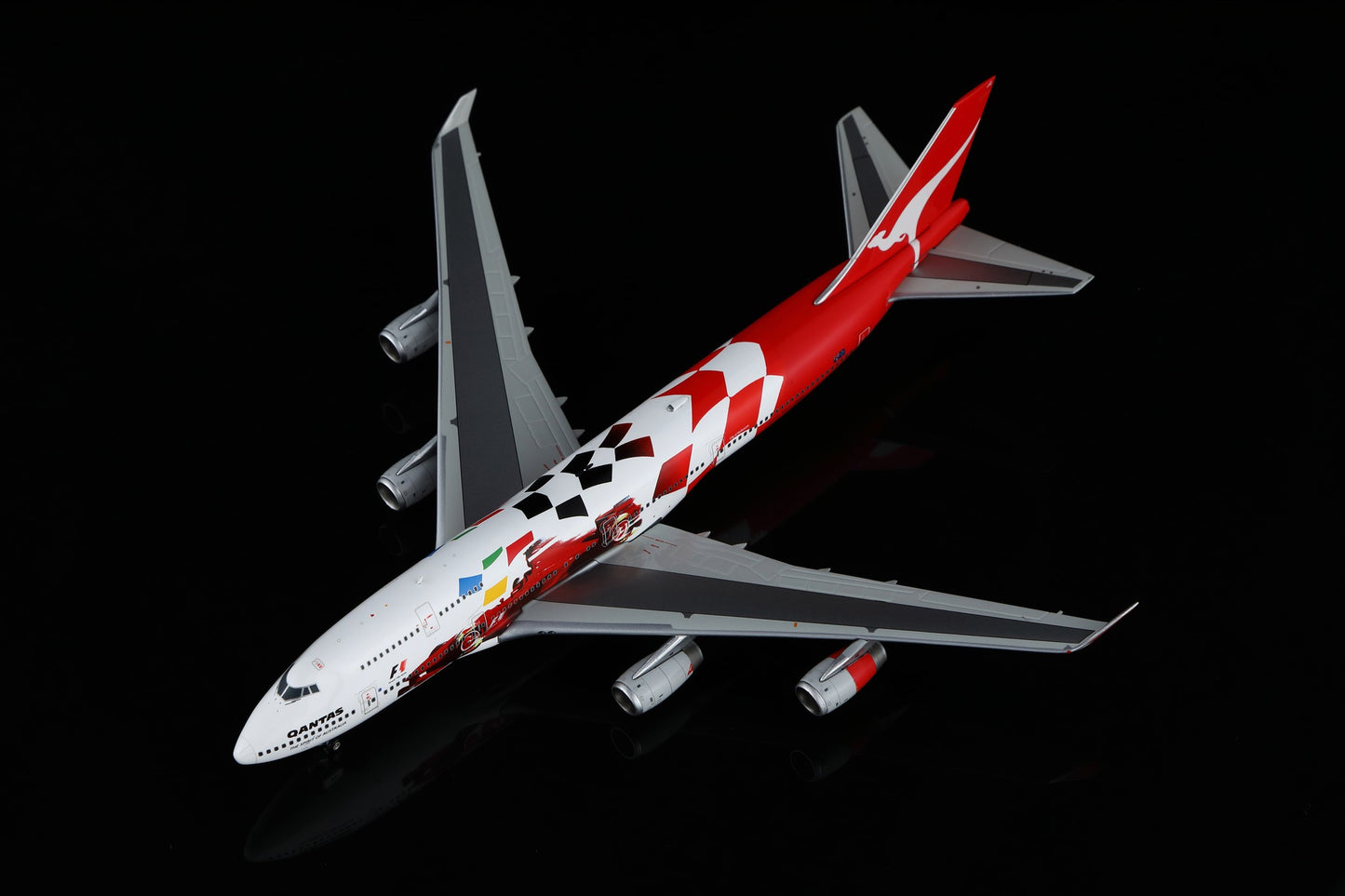 HX Models 1:400 Qantas Boeing 747-400 VH-OJC "2000 Australian Grand Prix"