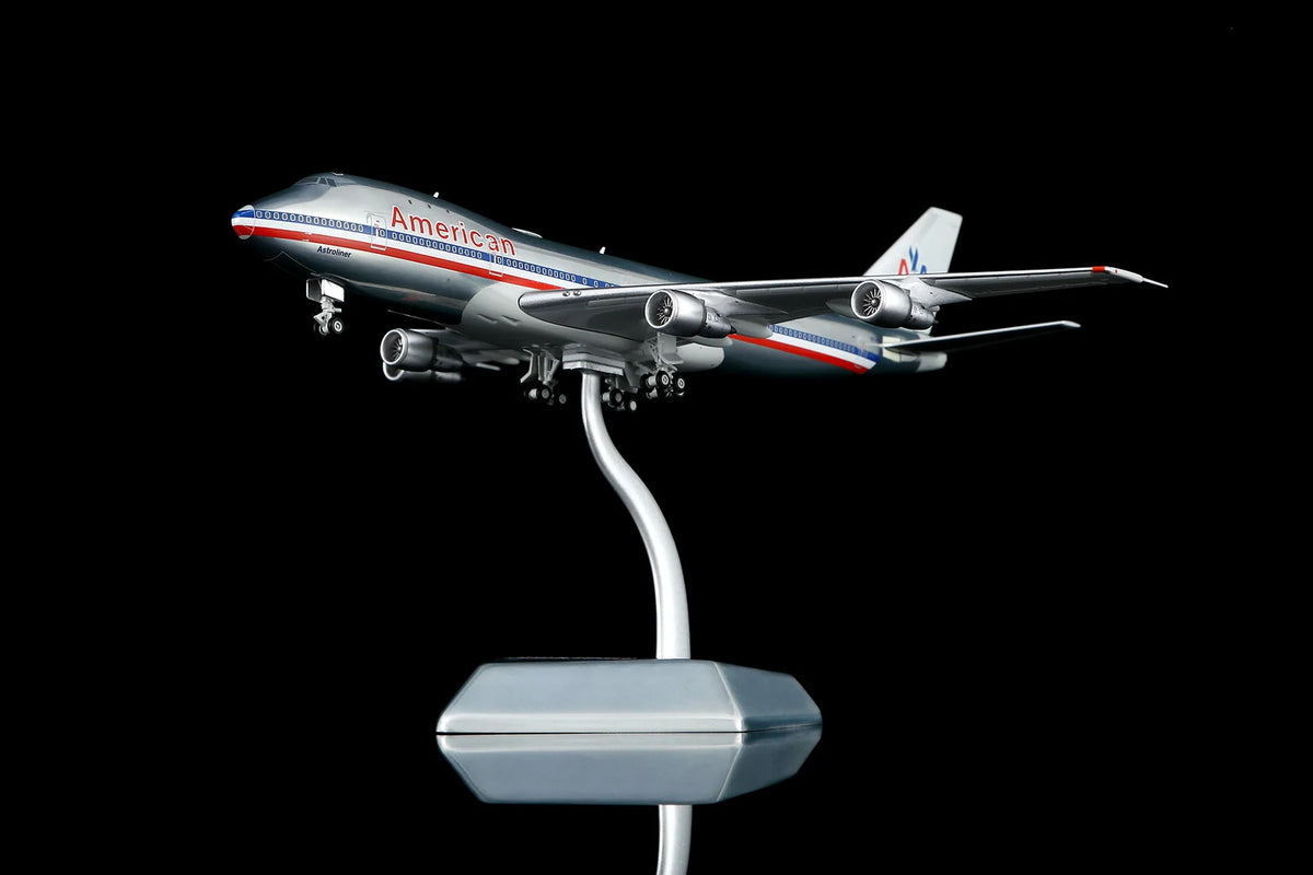 Pre-Order Legacy Jets 1:400 American Airlines (Leased from Pan Am) Boeing 747-100 N740PA LJ11516-11