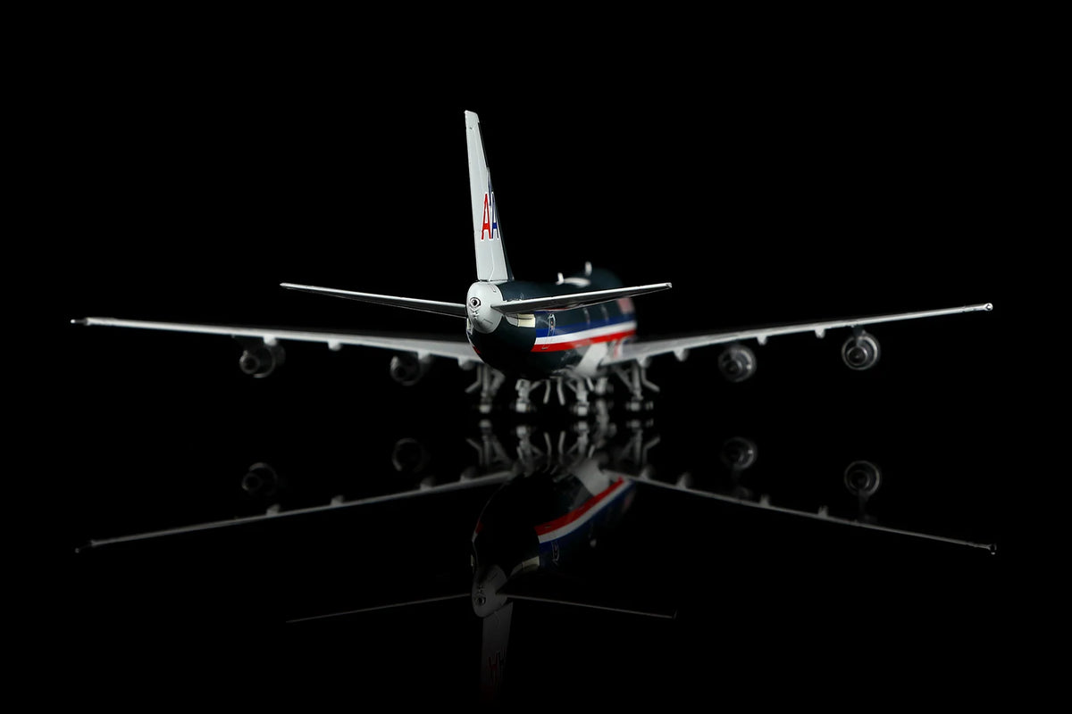 Pre-Order Legacy Jets 1:400 American Airlines (Leased from Pan Am) Boeing 747-100 N740PA LJ11516-11