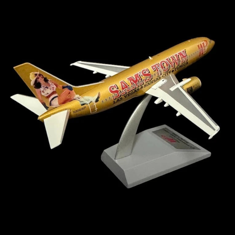 B-Models 1:200 Western Pacific Airlines Boeing 737-300 N956WP "Sam's Town" B-733-956