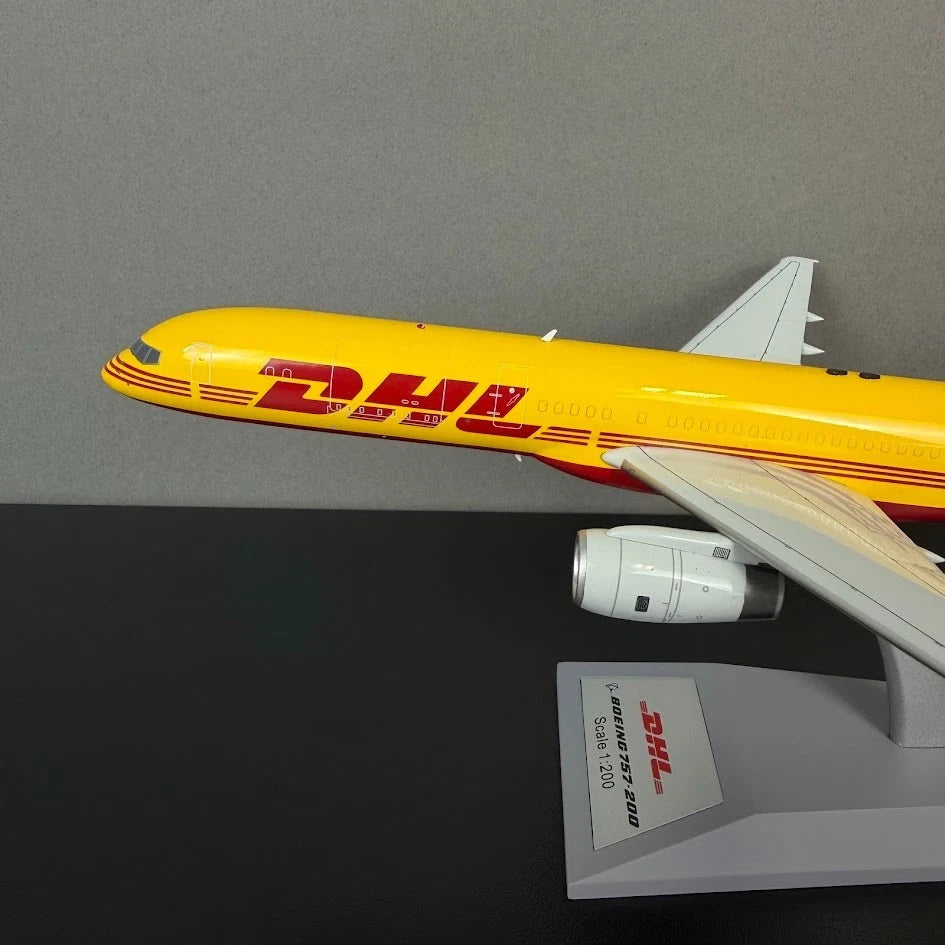 B-Models 1:200 DHL Boeing 757-28A(PCF) G-DHKK "Hair Force One" 752-HKK