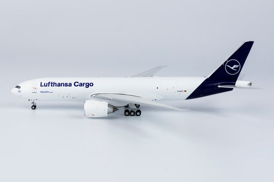 NG Models 1:400 Lufthansa Cargo Boeing 777F D-ALFF NG 72003