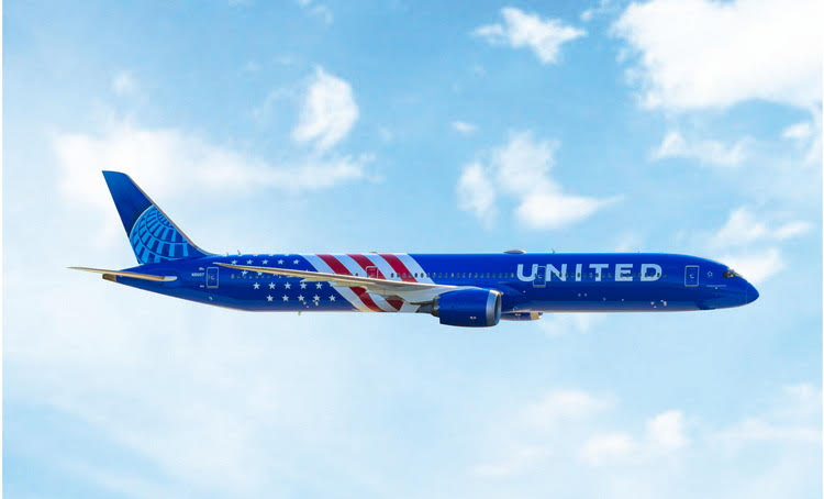 Pre-Order Phoenix Models 1:400 United Airlines Boeing 787-10 N91007 "America 250" 04715