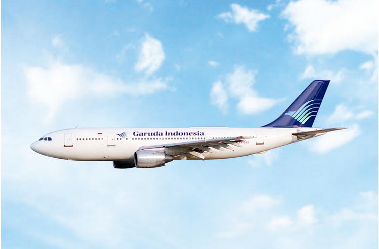 Pre-Order Phoenix Models 1:400 Garuda Indonesia Airbus A300B4-220 PK-GAG 12134