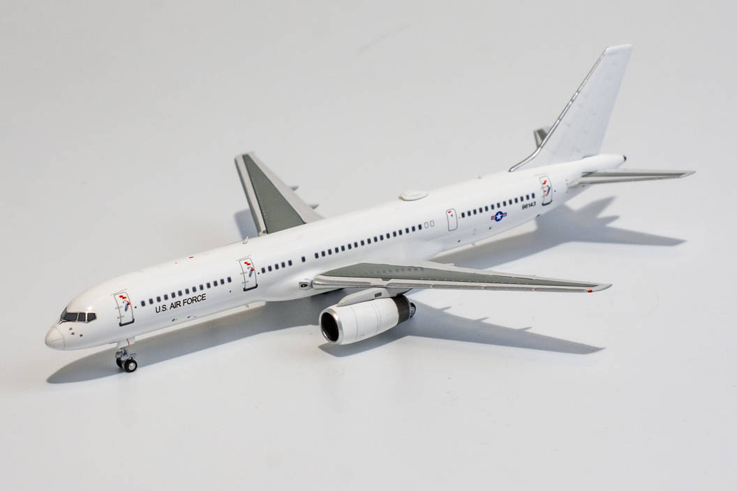 NG Models 1:400 US Air Force C-32B 99-6143 NG 53167